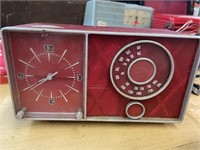 Vintage Clock/Radio