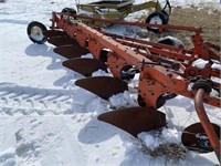 6 bottom plow, AS IS, hasn't been used in a while