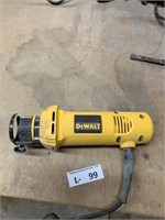 DeWalt Cut-Out Tool DW660 (working)