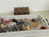 flat- costume jewellery & treasure chest full