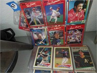 Baseball cards lot