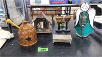 ASSORTED HOUSEHOLD DECOR AND COLLECTIBLES