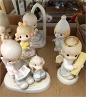 TRAY OF PRECIOUS MOMENTS FIGURINES