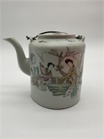 ANTIQUE CHINESE PORCELAIN TEAPOT LATER QING