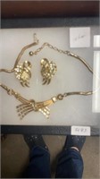 Vintage Trifari necklace with matching clip on