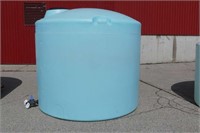 Approx. 2000 Gallon Blue Poly Tank