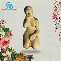 Vintage Frankoma Kneeling Woman Statue - Tan/brown