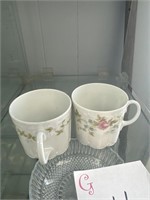 2 tea cups, classic Rose collection/Germany
