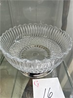 Glass bowl with Silvertone trim