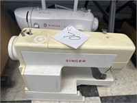 2 singer sewing machines / as is / not tested and