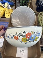 Vintage floral enamelware bowl with lid