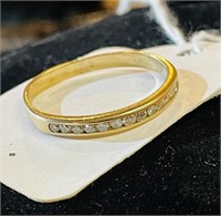 Vintage 14k Gold Genuine Diamond Ladies Ring