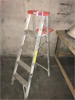 5ft Davidson aluminum step ladder