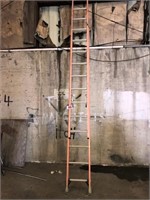 30ft Warner fiberglass ext ladder