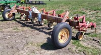 7-Row Cultivator, 3pt Hook-up