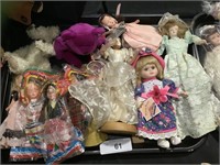 Ethnic Dolls, Pocelain Dolls, Plush Bears.