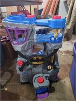 Batman batcave 24x115