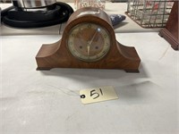 WEST GERMANY MANTLE CLOCK FROM THE CUCKOO CLOCK