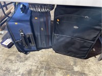 3 Suitcases, ankle weight