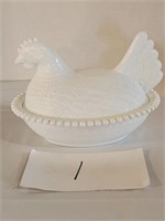 Milk glass Hen on a nest- 7"