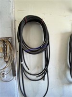 2 SECTIONS OF AIRHOSE
