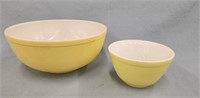 Pyrex Yellow Primary Color Mixing Bowl & Pyrex