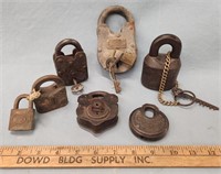 (7) Old Locks- 4 w keys- One Marked Fort Knox