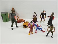 Ensemble de figurines miniatures dont Spider-man