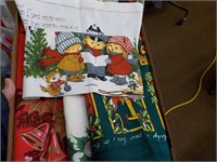 4 Christmas Theme Tea Towels