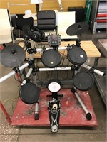 Simmons Electric Drum Set model SD5X - Powers on
