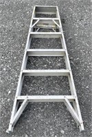 (CC) 6ft Metal Ladder.
