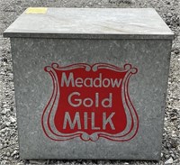 (BN) Vtg. Meadow Gold Milk Box 
Approx.