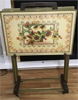 VINTAGE 4 METAL TV TRAYS WITH STAND