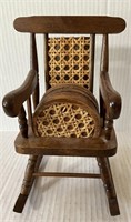 VINTAGE ROCKING CHAIR WITH COASTERS