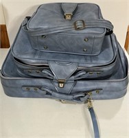 3 VINTAGE BLUE SUITCASES