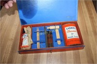 LIONEL CLEANING / OILS IN BOX