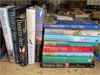 13 Danielle Steele Novals Hardback Books