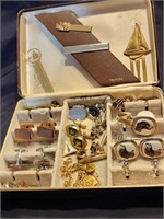 Men's jewelry in small jewelry box includes: