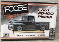 Foose Ford FD-100 Pickup Revell 1:25 Model Kit