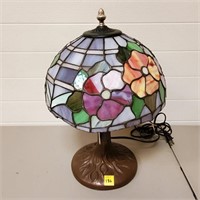Stained Glass Flowers Table Lamp
