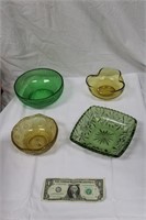 Lot of 4 Vintage Green & Amber Glassware