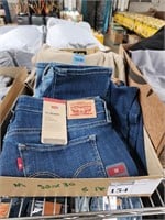 1LOT, 5 PAIRS MEN'S 32X30 ASSORTED JEANS