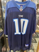 Vincent Young Titans football jersey XL