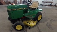 John Deere 318 Garden tractor