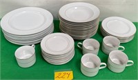 11 - 40 PIECES GIBSON DISHWARE (M74)