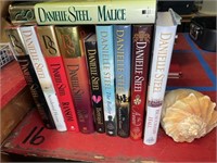 10 Danielle Steel Hardback Novels Books
