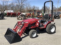 2016 Mahindra HST EMAX 25S Tractor w/ Loader
