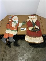 Mr & Mrs Clause Wooden