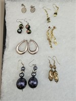 Lot: 7 Vtg. Enamel, Stone, Metal Pierced Earrings
