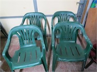 (4)Patio chairs.